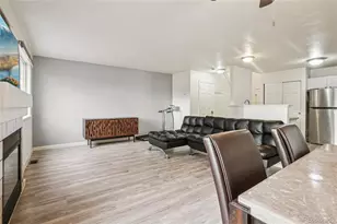 1147 S Ventura Cir, Aurora, CO 80017 - Photo 8