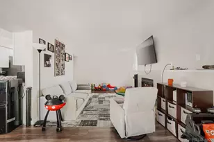 17642 E Loyola Dr, Aurora, CO 80013 - Photo 4