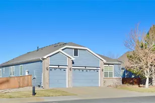 7304 Sapphire Pointe Blvd, Castle Rock, CO 80108 - Photo 2