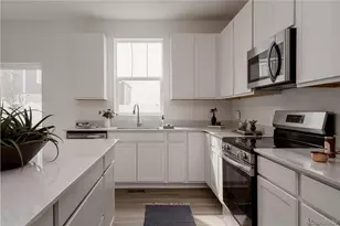 21824 E 39th Ave, Aurora, CO 80019 - Photo 8