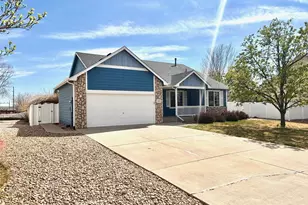 2082 Blue Duck Dr, Loveland, CO 80537 - Photo 2