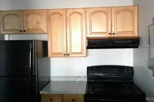 1064 Chambers Ct, Aurora, CO 80011 - Photo 2
