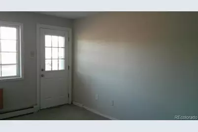 1064 Chambers Court #105, Aurora, CO 80011 - Photo 4