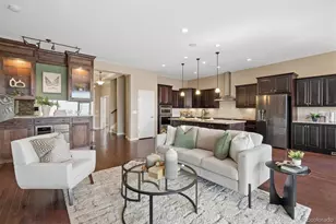 22916 E Bailey Cir, Aurora, CO 80016 - Photo 4
