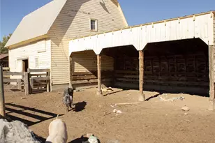 2306 E 1 St St, Loveland, CO 80537 - Photo 32