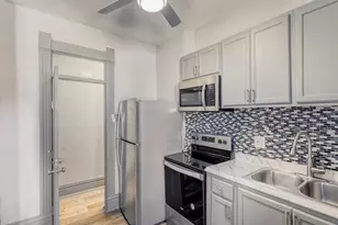 2949 N Columbine St, Denver, CO 80205 - Photo 6