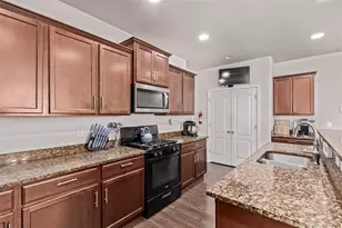 4608 E 95th Ave, Thornton, CO 80229 - Photo 4