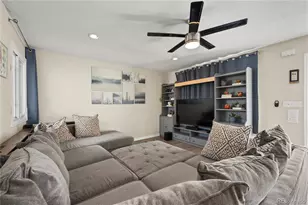 1960 Oakland St, Aurora, CO 80010 - Photo 4