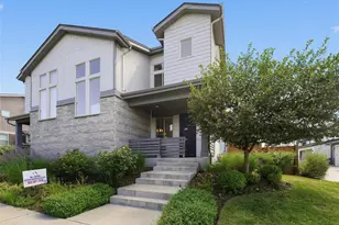 8954 E 58th Dr, Denver, CO 80238 - Photo 2