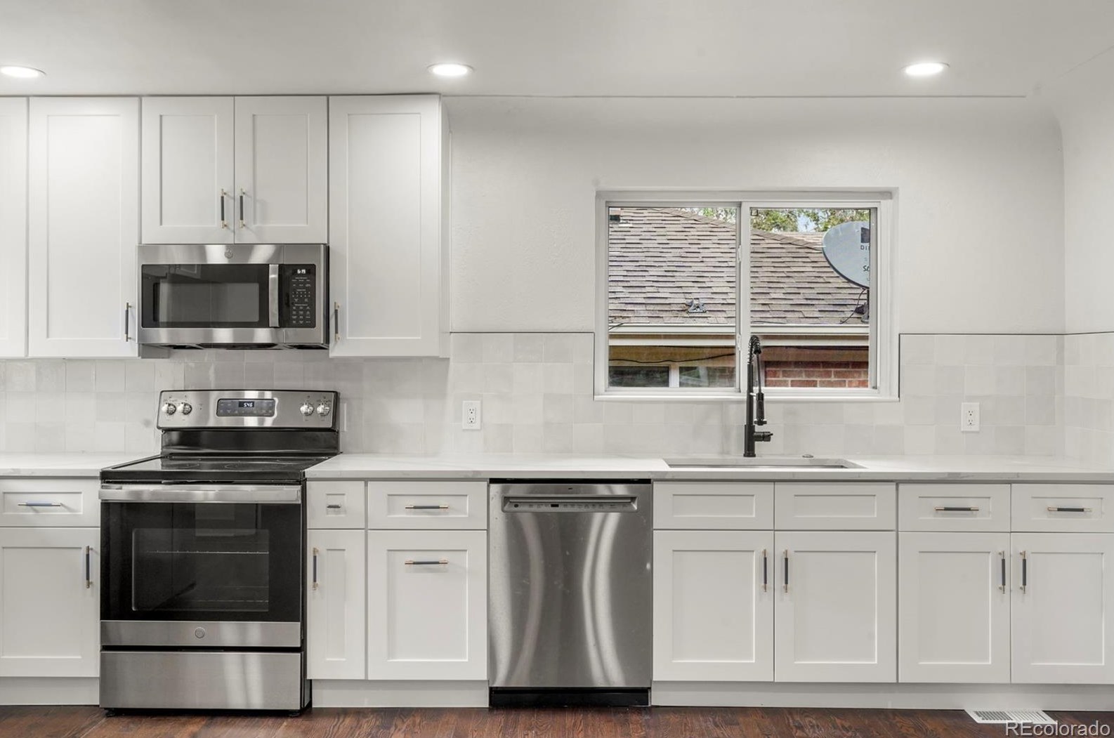 809 Forest St, Denver CO  80220-4407 exterior