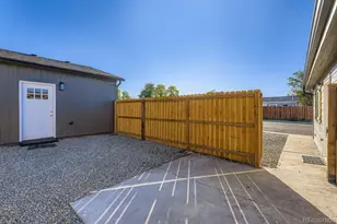 634 S Hazel Ct, Denver, CO 80219 - Photo 16