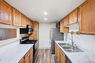 907 S Yampa St, Aurora, CO 80017 - Photo 12