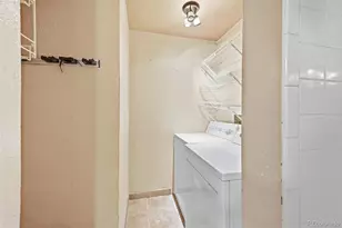 907 S Yampa St, Aurora, CO 80017 - Photo 26