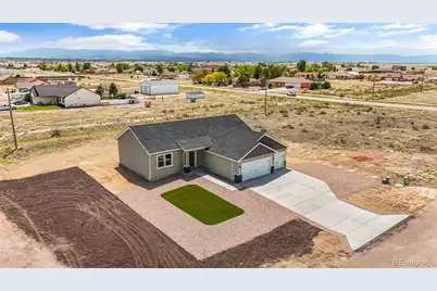 545 N Idledale Drive, Pueblo, CO 81007 - Photo 2