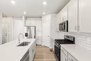 8896 Salida St, Commerce City, CO 80022 - Photo 12