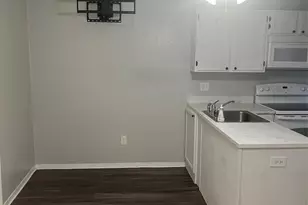 910 S Dawson Way, Aurora, CO 80012 - Photo 8
