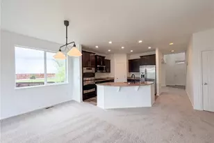 8585 Raspberry Dr, Longmont, CO 80504 - Photo 10