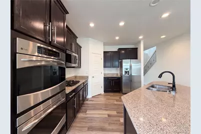 8585 Raspberry Drive, Longmont, CO 80504 - Photo 2