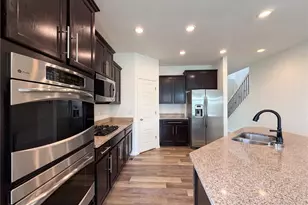8585 Raspberry Dr, Longmont, CO 80504 - Photo 2