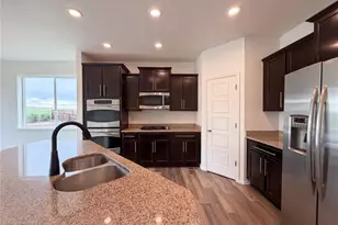 8585 Raspberry Dr, Longmont, CO 80504 - Photo 16