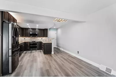 10345 E Peakview Avenue #A, Englewood, CO 80111 - Photo 4