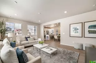 21852 E 46th Pl, Aurora, CO 80019 - Photo 8