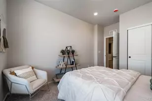 22324 E 49th Pl, Aurora, CO 80019 - Photo 32