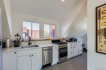 854 N Clarkson Street, Denver, CO 80218 - Photo 18