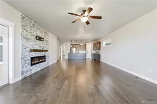 1908 Tidewater Ln, Windsor, CO 80550 - Photo 2