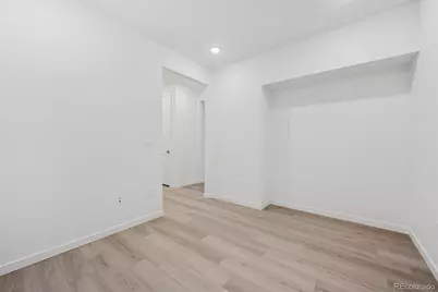 9233 Truckee Court, Commerce City, CO 80022 - Photo 10