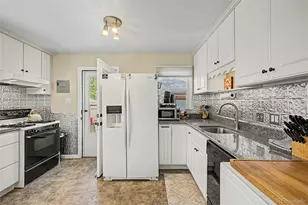795 Ironton St, Aurora, CO 80010 - Photo 10