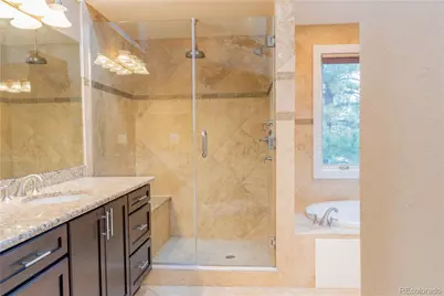 8095 S Oak Hill Circle, Aurora, CO 80016 - Photo 28