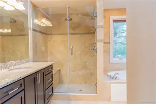8095 S Oak Hill Cir, Aurora, CO 80016 - Photo 28