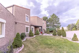 8095 S Oak Hill Cir, Aurora, CO 80016 - Photo 4