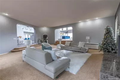 8095 S Oak Hill Circle, Aurora, CO 80016 - Photo 18