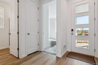 469 S Salida Street, Aurora, CO 80017 - Photo 4