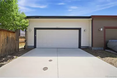 11577 E 25th Avenue, Aurora, CO 80010 - Photo 2