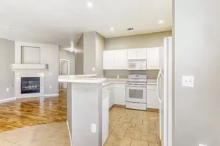 8369 S Independence Cir, Littleton, CO 80128 - Photo 6