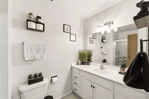 1387 S Oswego Ct, Aurora, CO 80012 - Photo 20