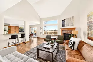 8852 Chestnut Hill Ln, Highlands Ranch, CO 80130 - Photo 6