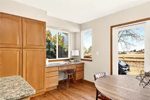 8852 Chestnut Hill Ln, Highlands Ranch, CO 80130 - Photo 10