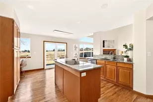 8852 Chestnut Hill Ln, Highlands Ranch, CO 80130 - Photo 8