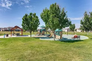 5726 N Genoa Way, Aurora, CO 80019 - Photo 40