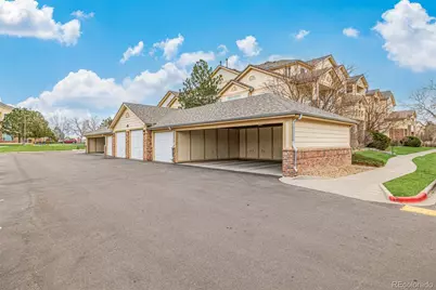 5726 N Genoa Way #301, Aurora, CO 80019 - Photo 34