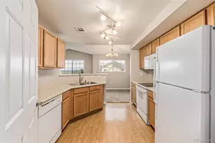 5726 N Genoa Way, Aurora, CO 80019 - Photo 16