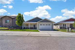 233 Roan Ct, Silt, CO 81652 - Photo 2