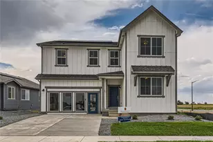 46426 Heritage Ave, Bennett, CO 80102 - Photo 2