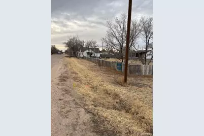 524 Iowa, Sugar City, CO 81076 - Photo 2