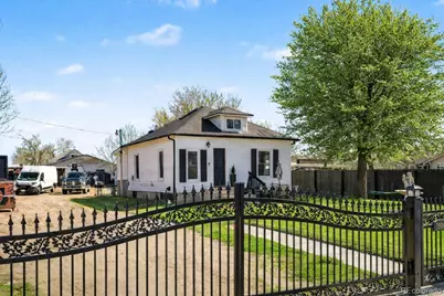 7398 Kearney Street, Commerce City, CO 80022 - Photo 2