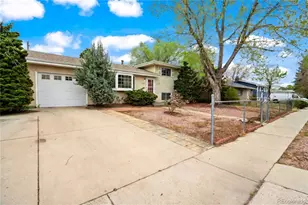 1610 Dixon Dr, Colorado Springs, CO 80909 - Photo 1